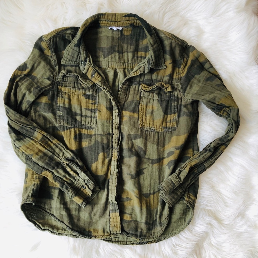 Splendid cotton Camo button down